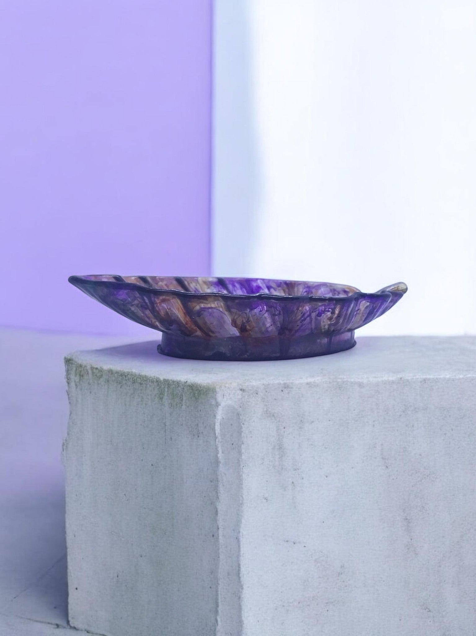Artymunk3y purple marbled resin leaf shaped decorative tray with gold and white accents. Perfect for keys or jewelry.