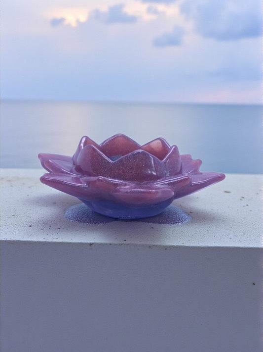 Artymunk3y iridescent lavender and violet lotus flower tealight candle holder made of resin.