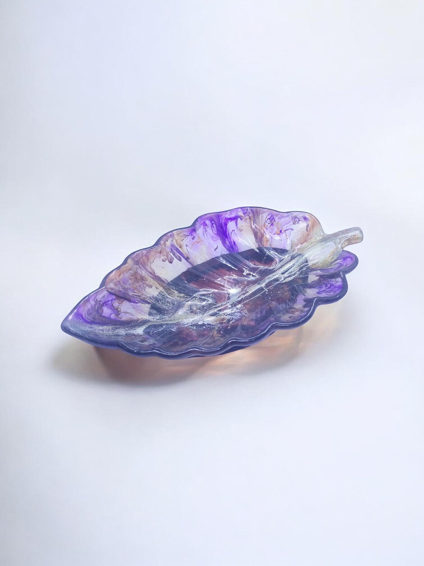Artymunk3y purple marbled resin leaf shaped decorative tray with gold and white accents. Perfect for keys or jewelry.